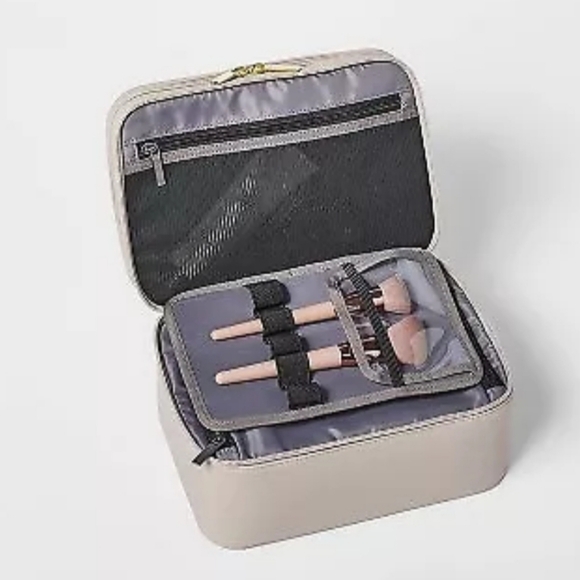 Signature Toiletry Bag Atmosphere - Open Story️ Taupe - Picture 2 of 5